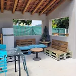 Villa 2 Avec Piscine Et *