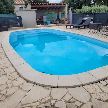 2 Avec Piscine Et *