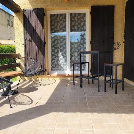 2 Avec Piscine Et *