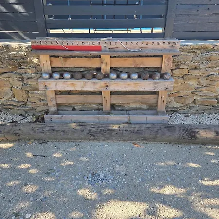 2 Avec Piscine Et
